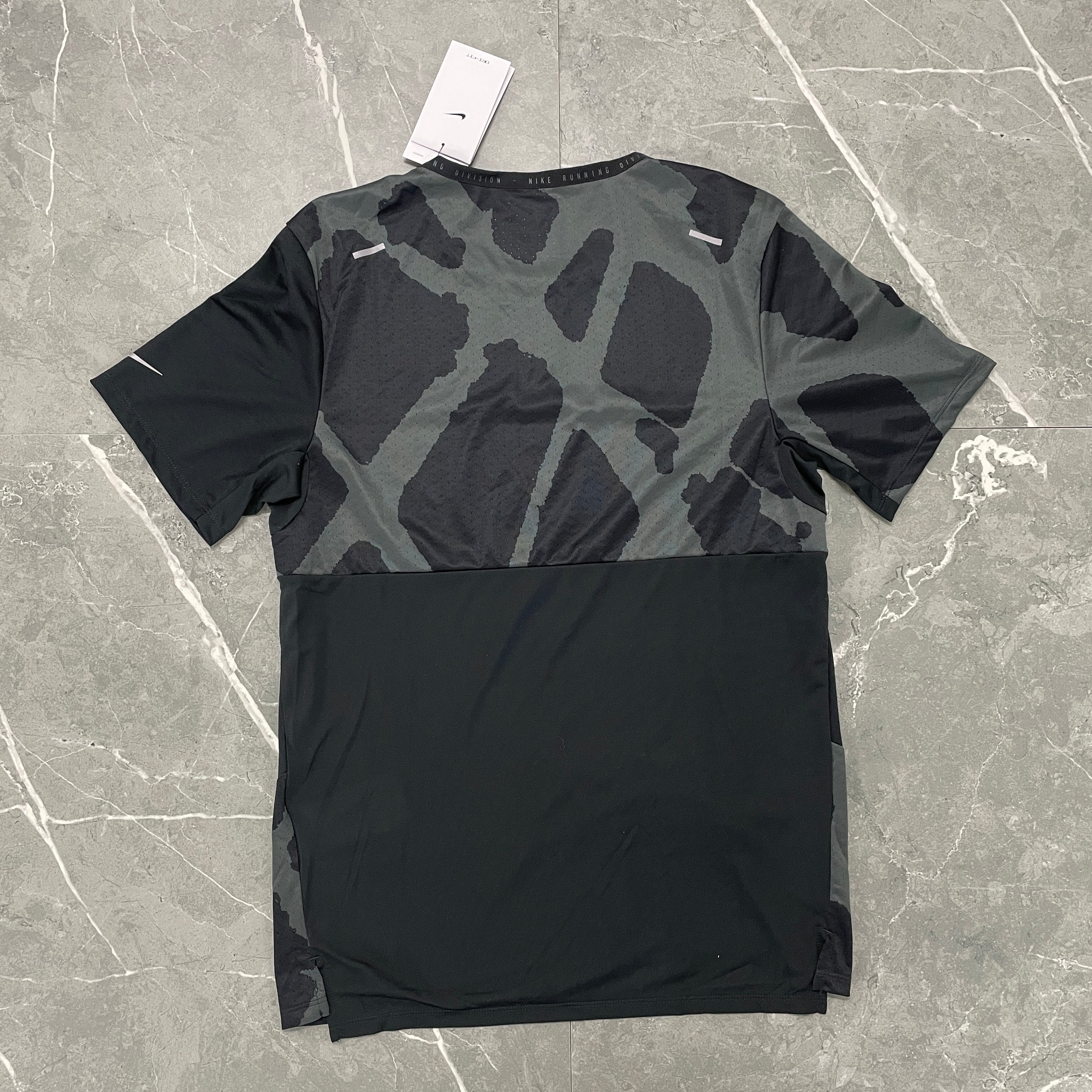 Nike Running Division Camo T-Shirt - Black/Grey