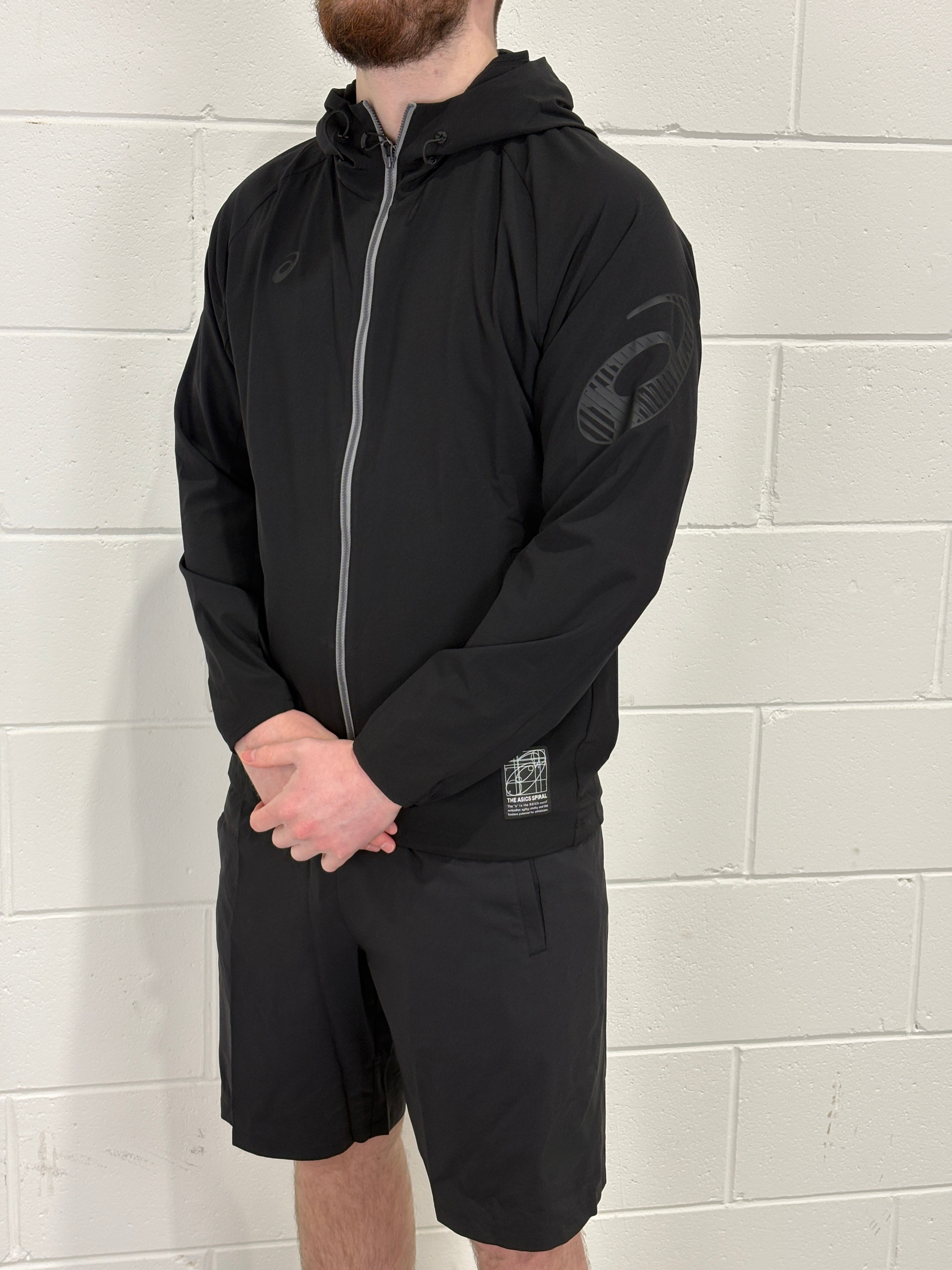 Asics Asia Exclusive Black/Grey Jacket & Shorts Set