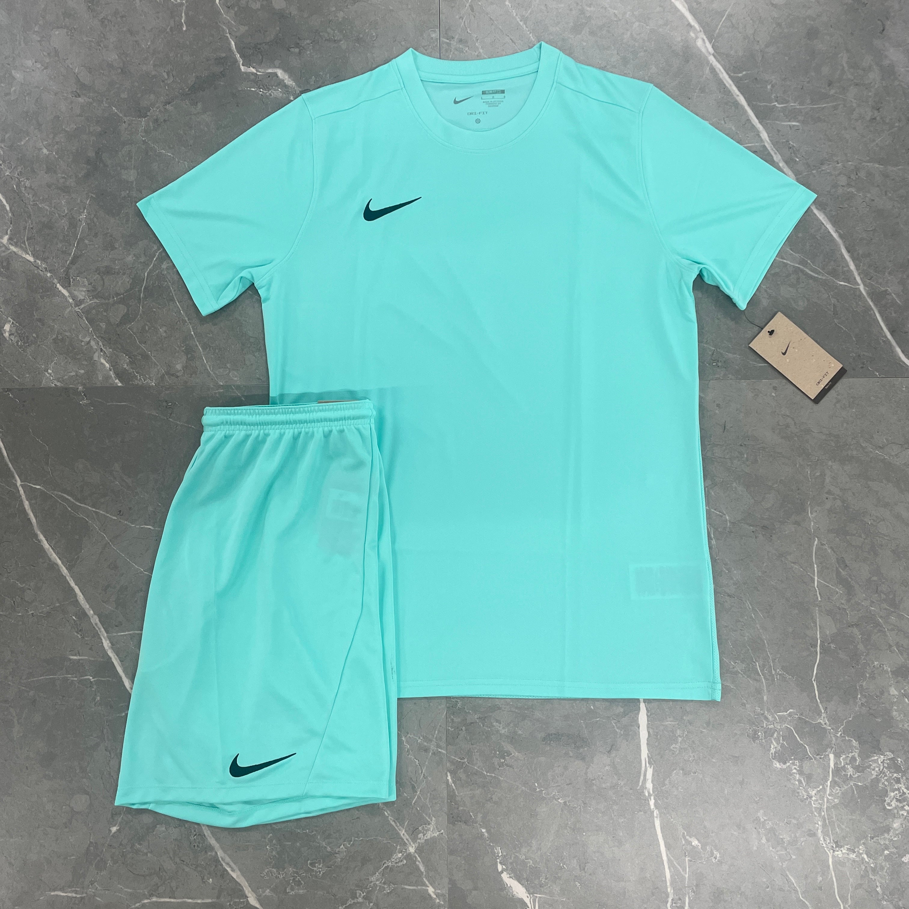 Nike Dri Fit Set - Turquoise