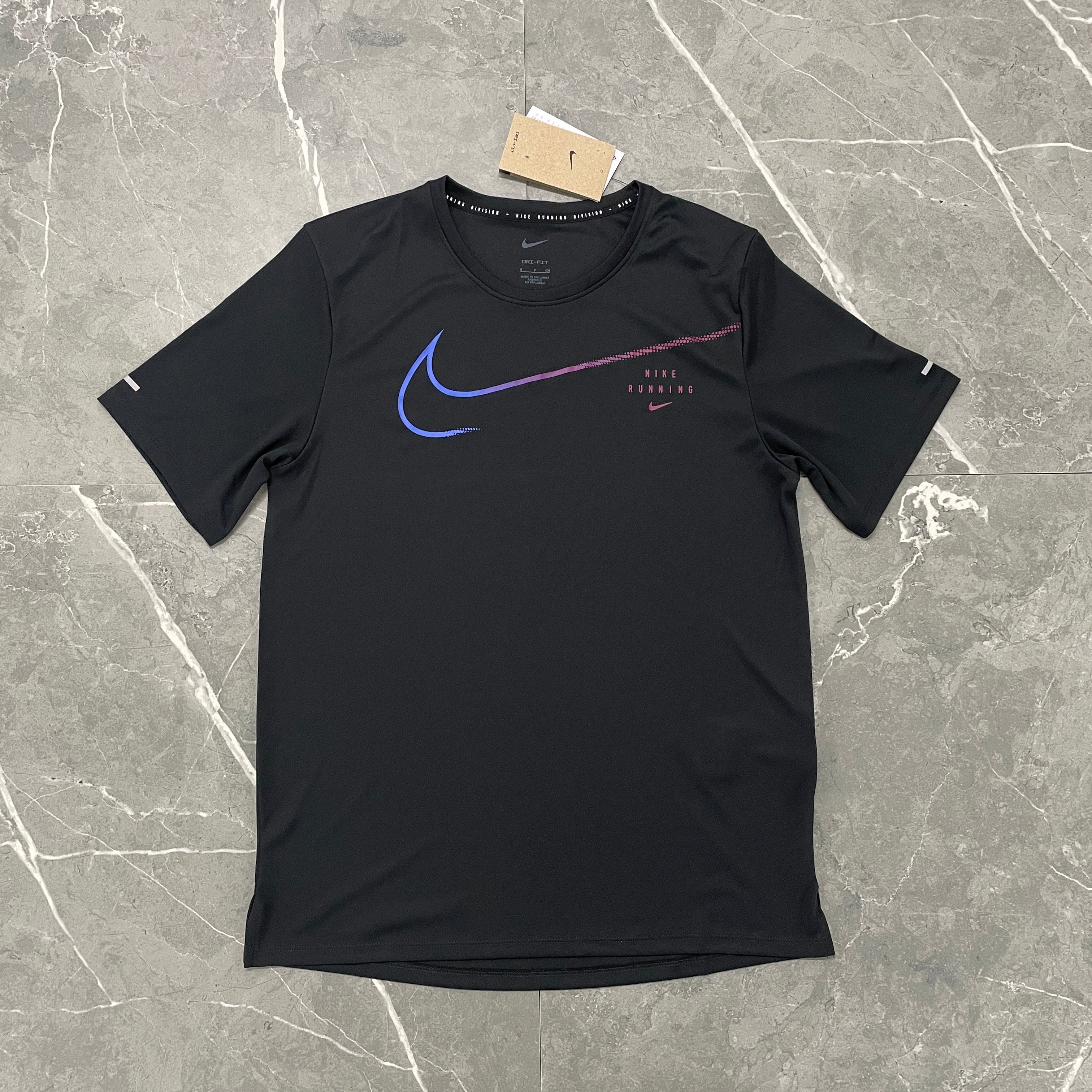 Nike Running Division TShirt - Black/Purple